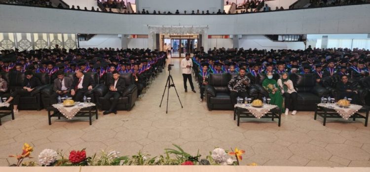 Wisuda ke-48, Universitas Dipa Makassar Luluskan 402 Mahasiwa